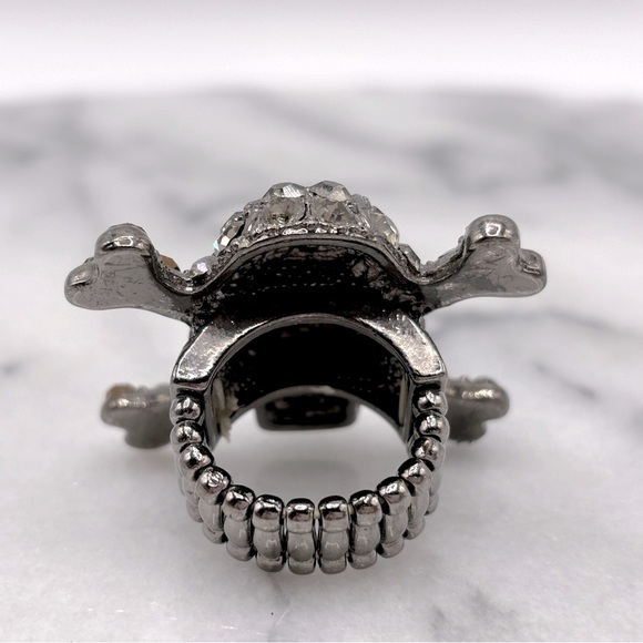 Crystal Skull Chunky Ring‎ - Picture 6 of 7